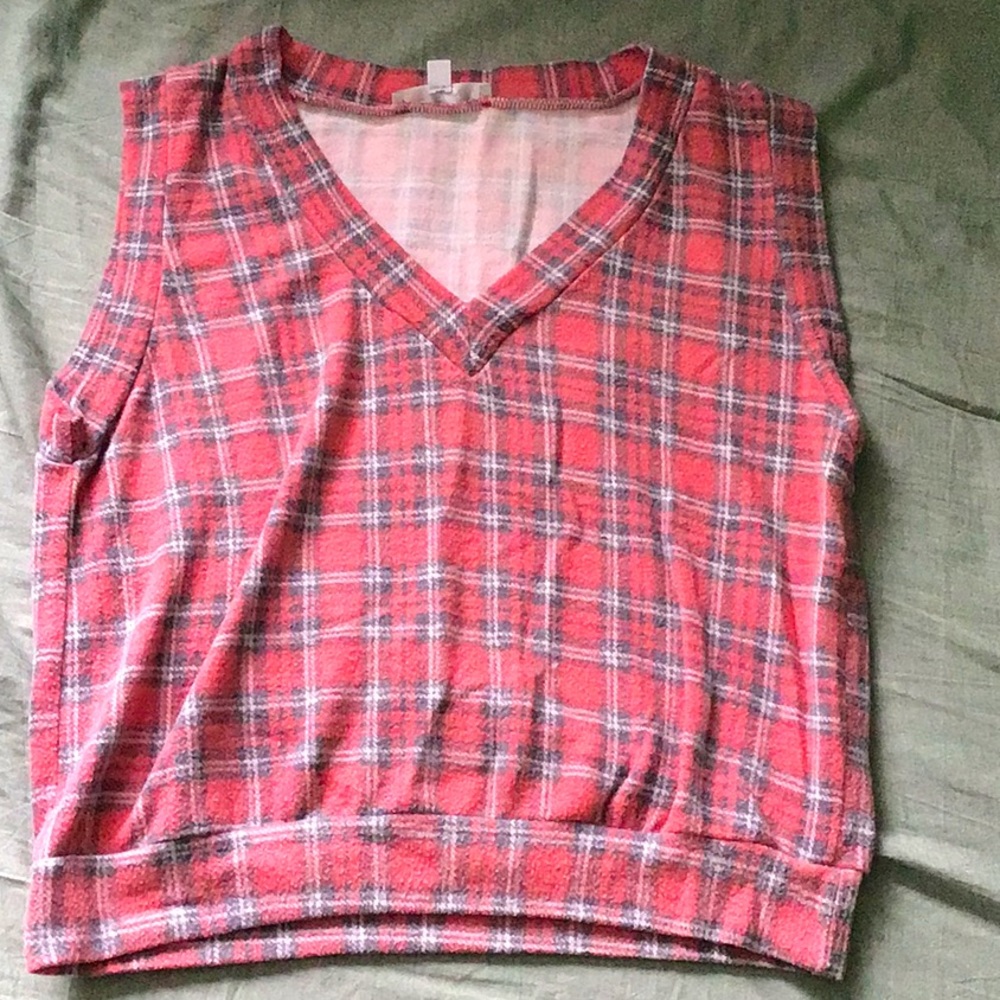 Gaze plaid red and grey sweater vest
